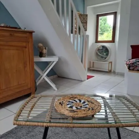 Maison Spacieuse Sur 2 Etages Completement Renovee Holiday home *