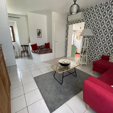 Holiday home Maison Spacieuse Sur 2 Etages Completement Renovee *