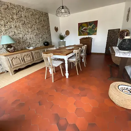 Maison Spacieuse Sur 2 Etages Completement Renovee Marolles (Oise)